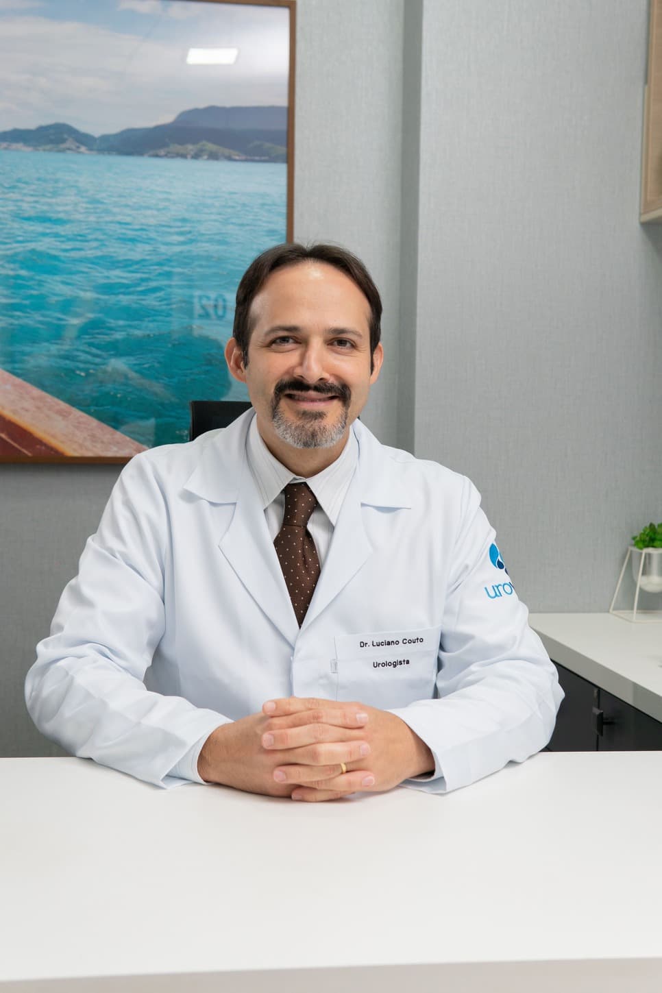 Dr. Luciano Couto